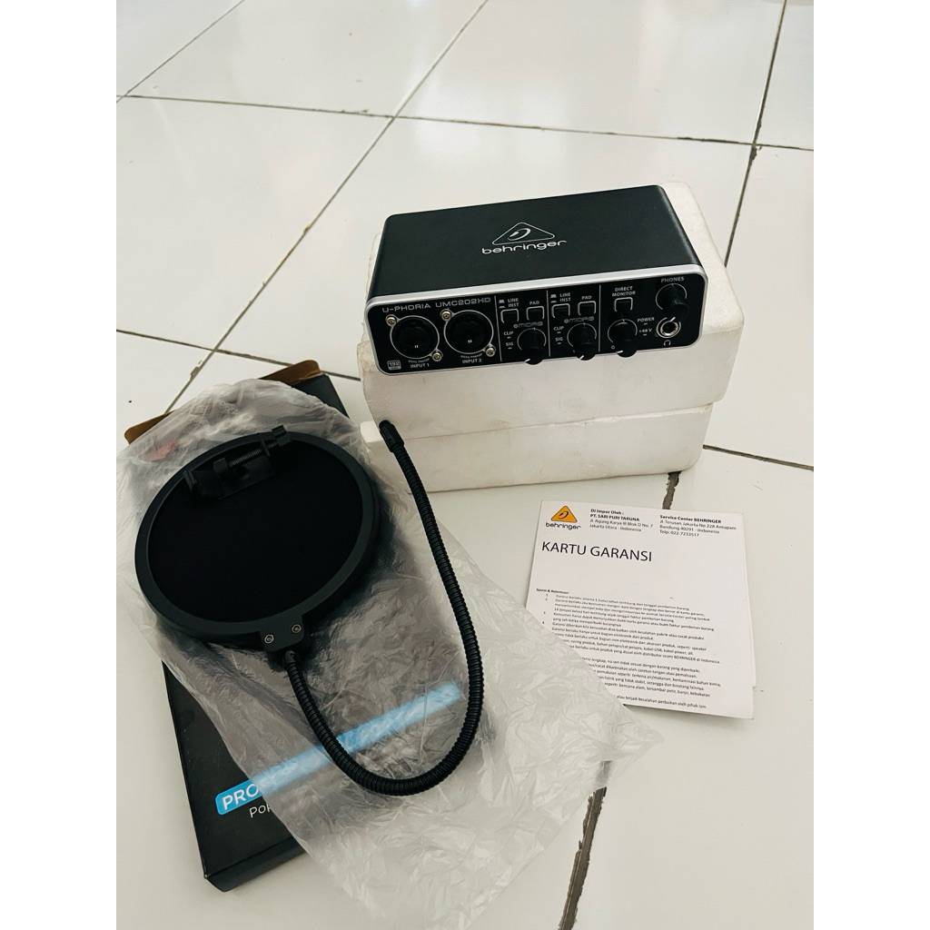 Soundcard Behringer UMC 202-HD No Box Kondisi Mulus Sepaket Filter Mic