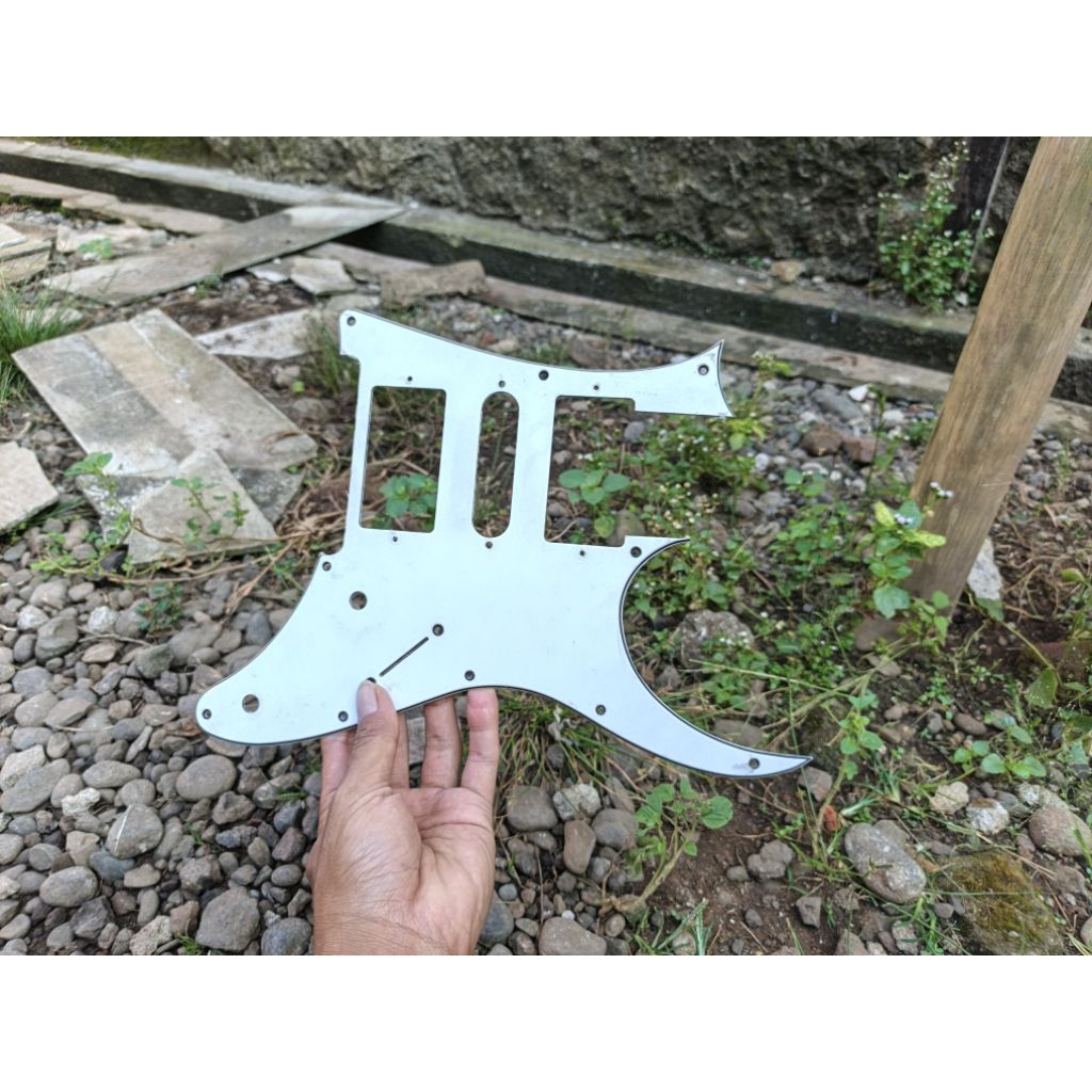 Pickguard Gitar Ibanez HSH 3 Ply White