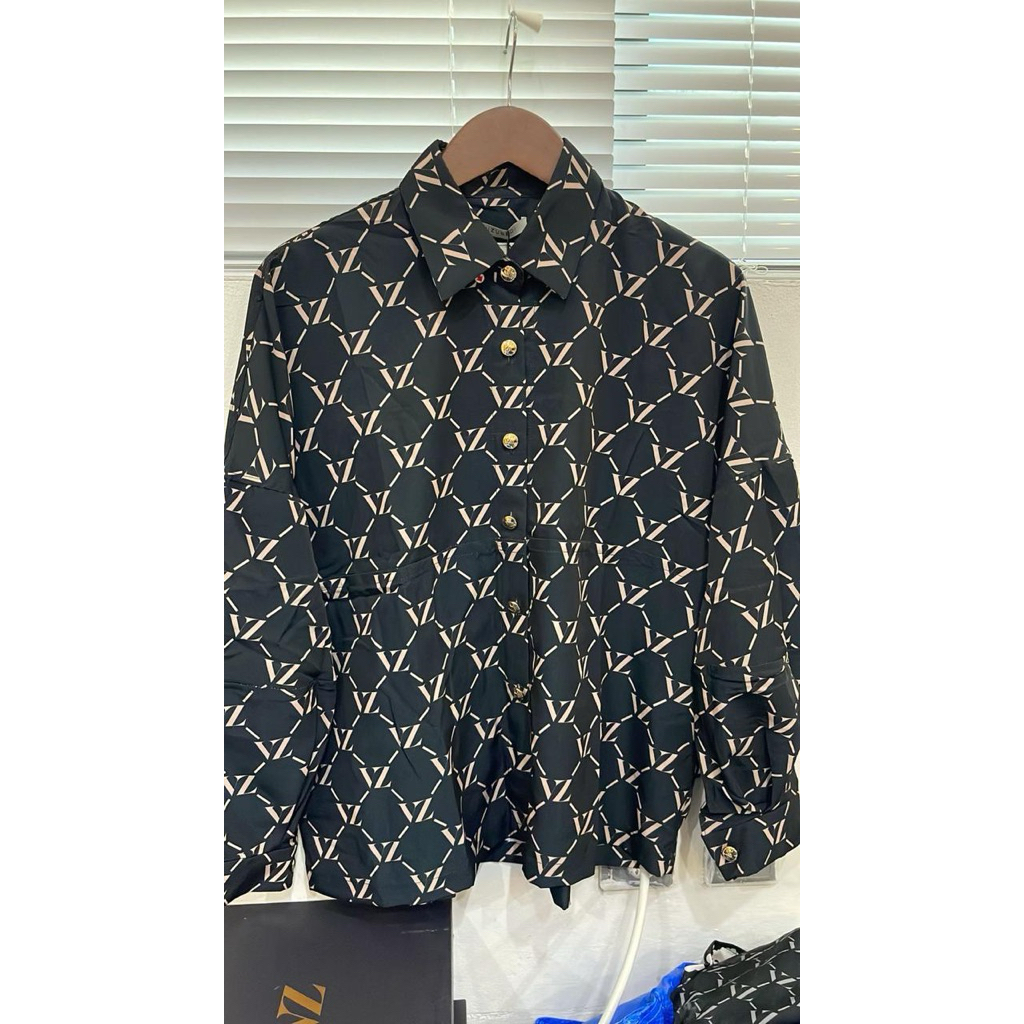 VIVI ZUBEDI ORIGINAL KATHLEA TOP, MONOGRAM MADNESS RETURNS, dll