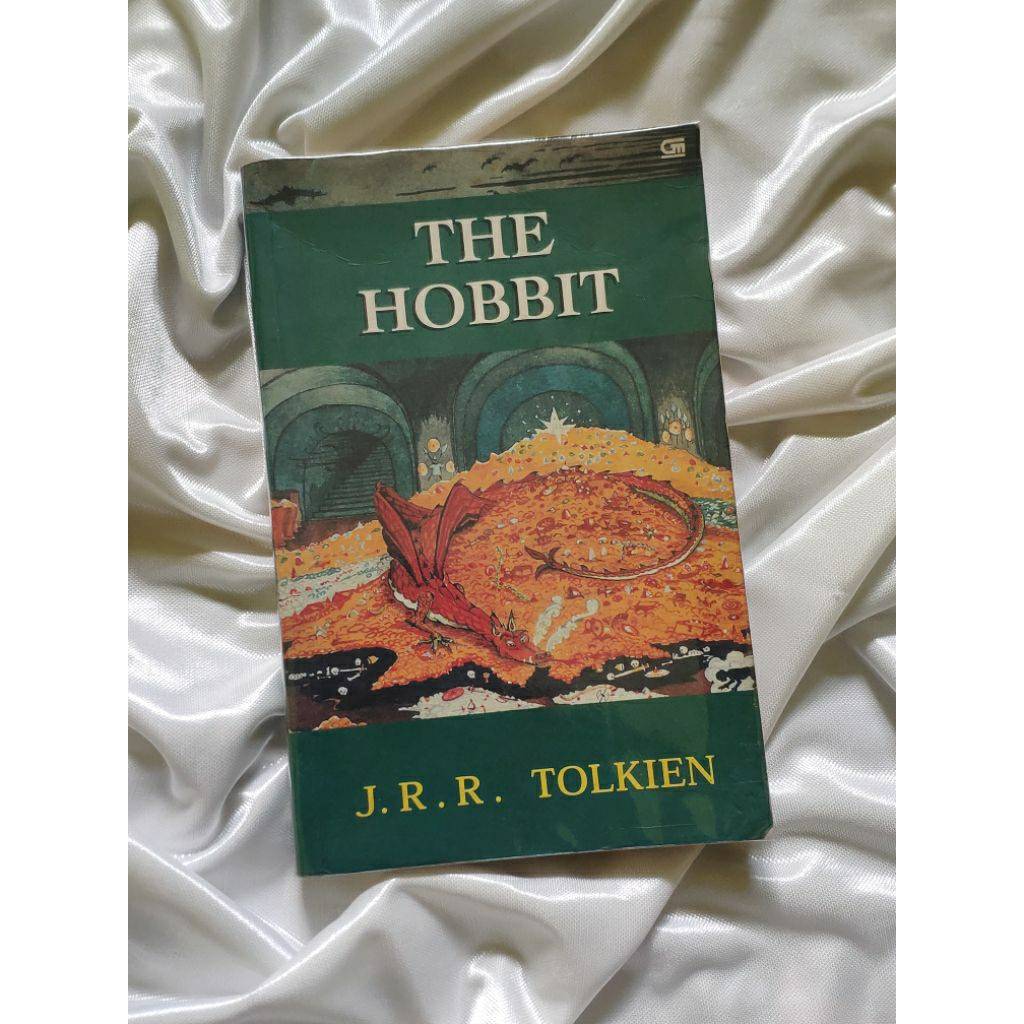 Novel The Hobbit by J.R.R. Tolkien terjemahan preloved