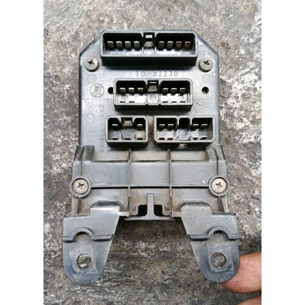 Box sekring dalam Corolla DX