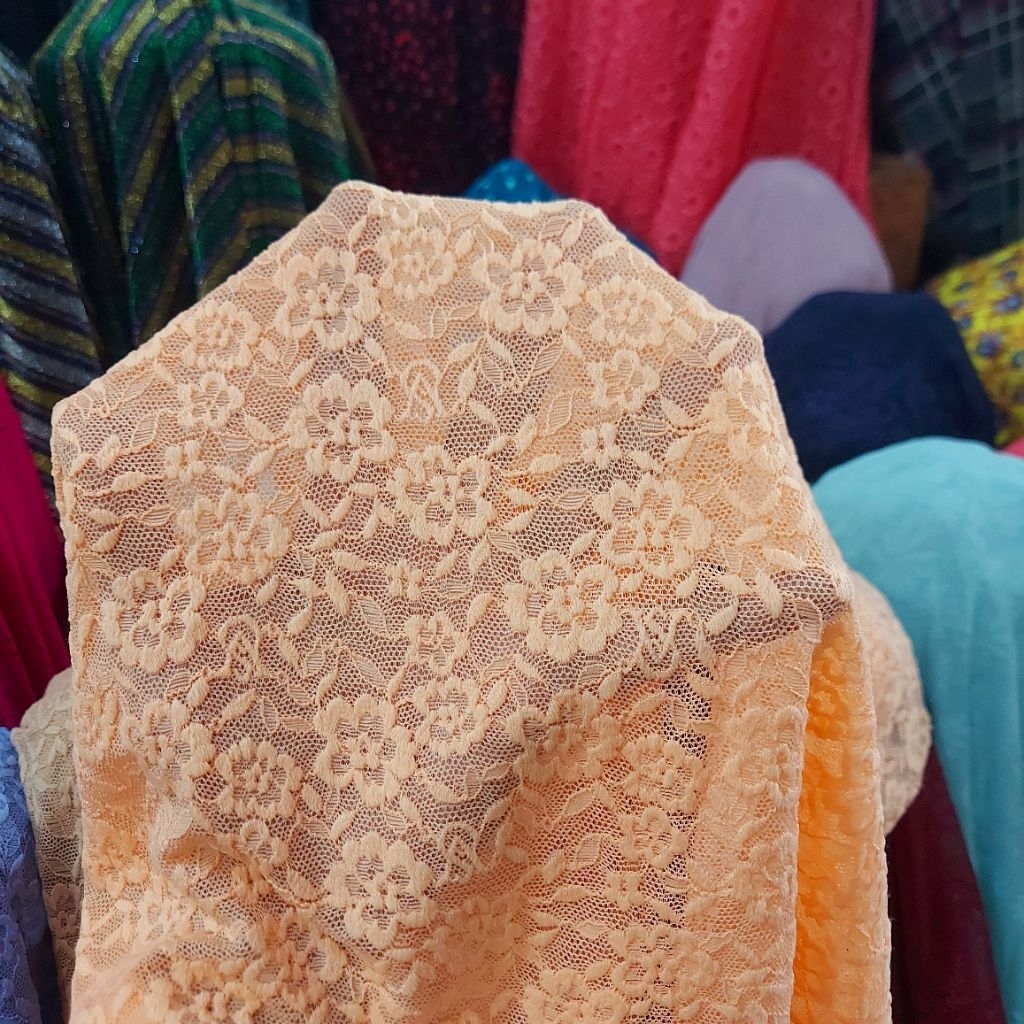 kain brokat premium  - kain brokat motif elegan  - kain brokat meteran  ( salem) 1E