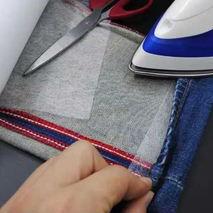 PEREKAT TEXTILE/LEM SOM(VISOFIX/LEM PEREKAT KAIN 2SISI/SERBAGUNA/PRAKTIS