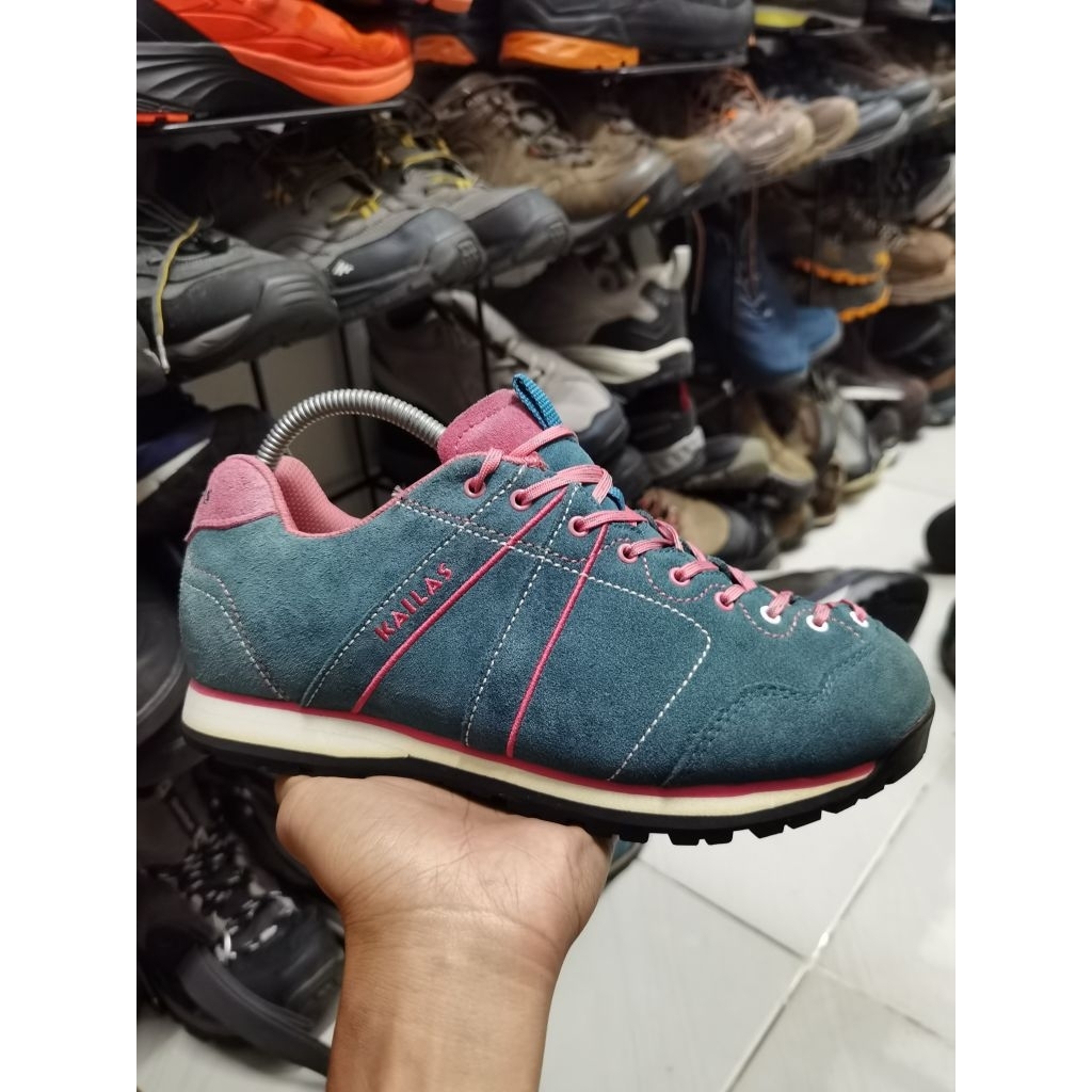 Kailas Size 40 Sepatu Hiking Gunung Trail Run