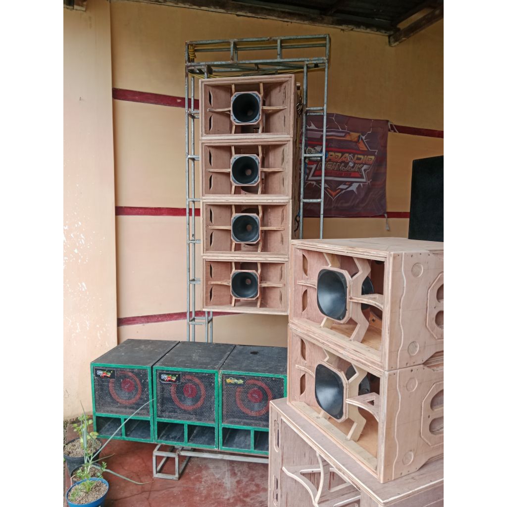 BOK MT 110 + HORN TWITTER