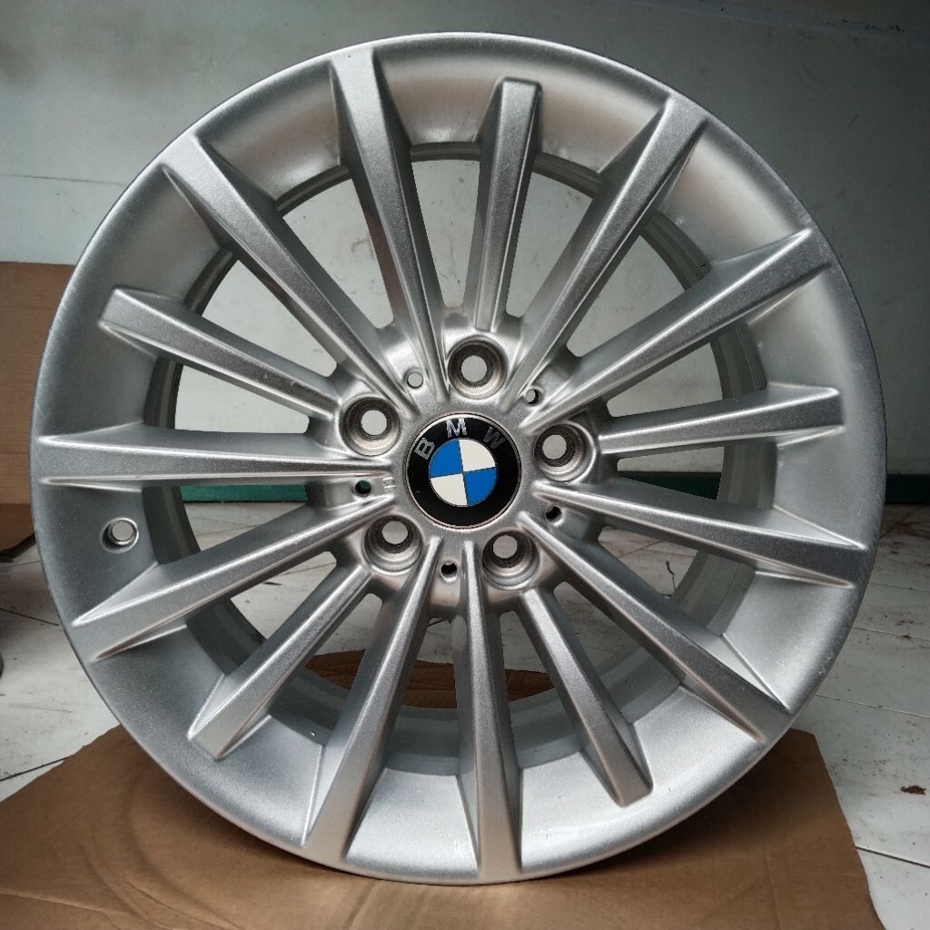 Velg Oem Bmw E90 Style 284 R17 Pcd 5x120 Lebar 8.0 inc ET 34 Original Austria Paket 4 Pcs
