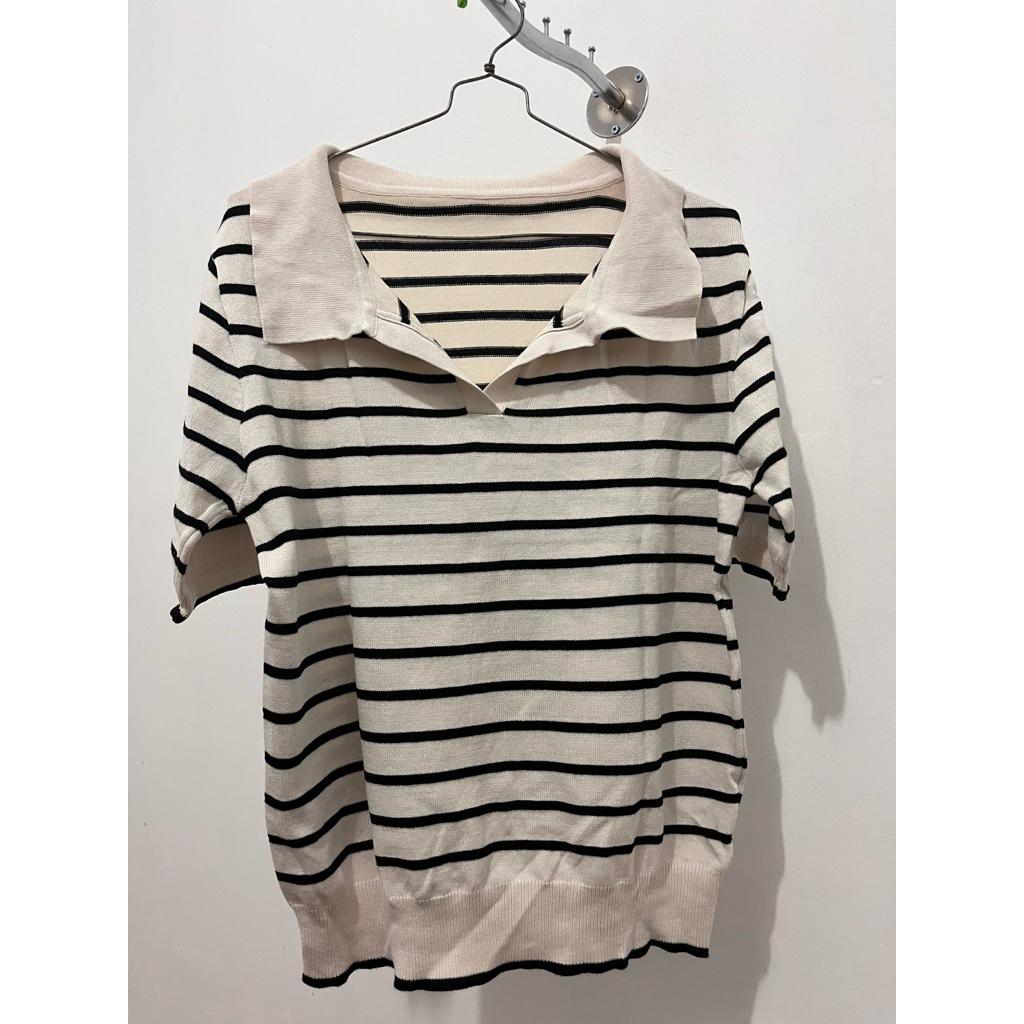 Baju kaos warna Apricot