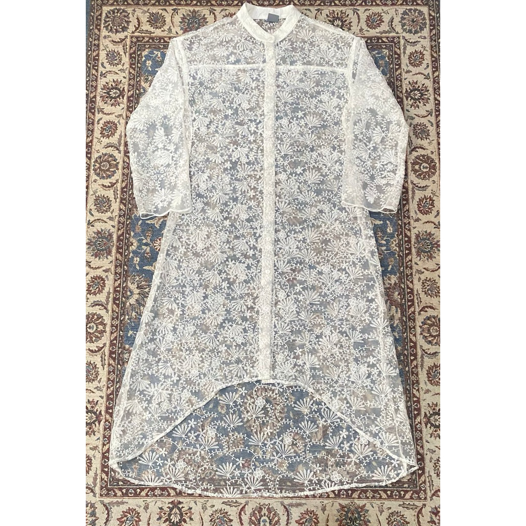 [ Preloved ] THIS IS APRIL - Lace Outer White Kondangan