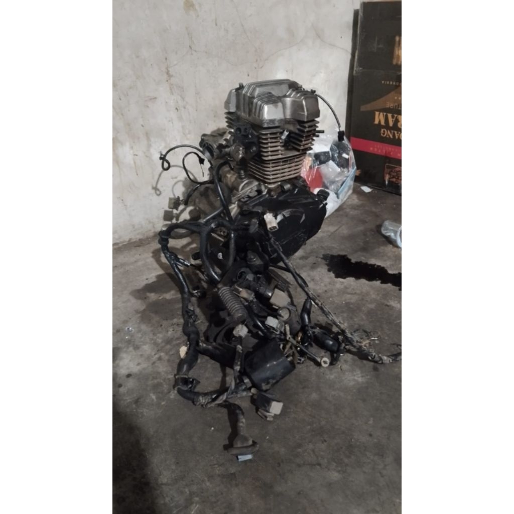 Mesin Megapro mono injeksi lengkap pengapian