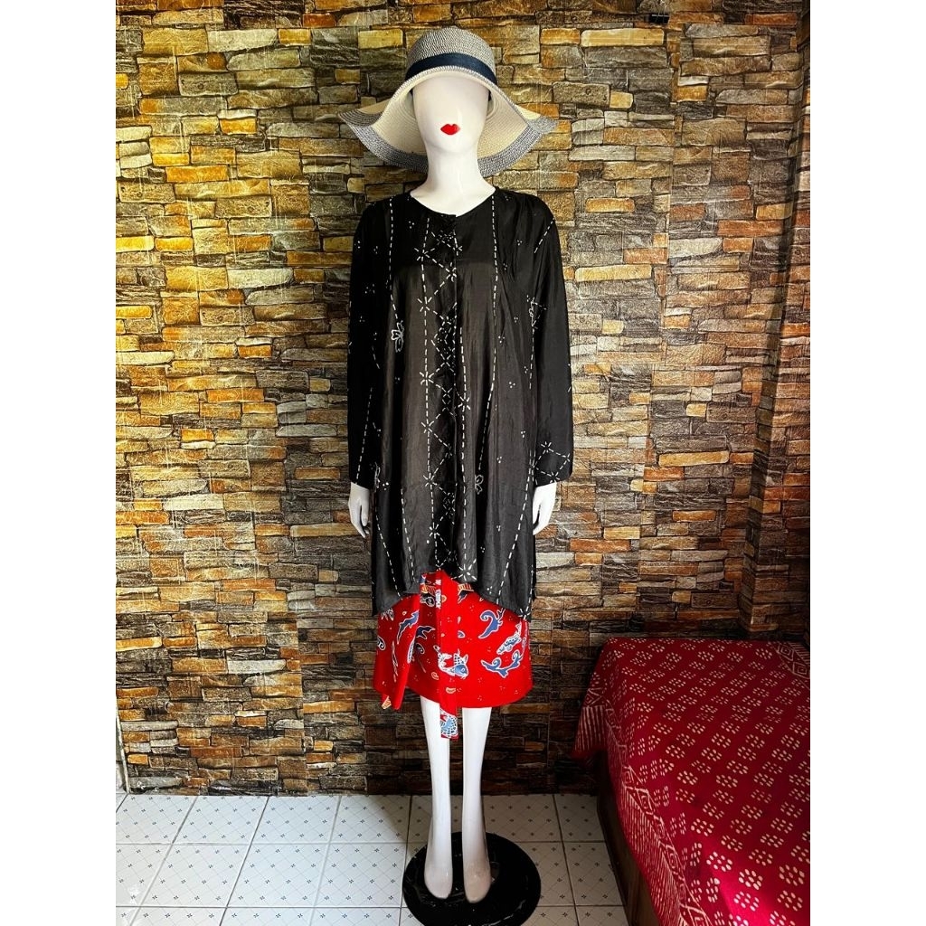 Dien By Dinar - Tunik All Size  - Batik Tulis - Motif Sashiko Sakura - Bahan Filamen - Warna Hitam