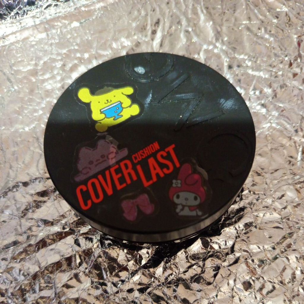 Preloved cushion OMG SHADE 21W LIGHT