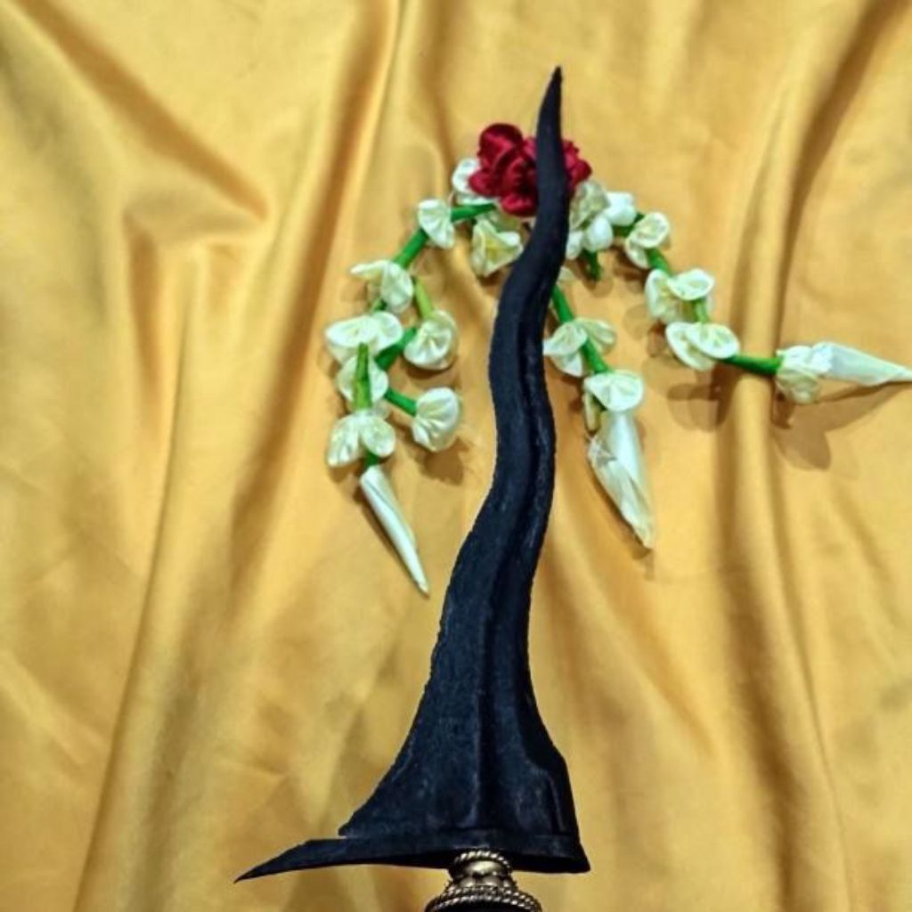 Keris sepuh Pulanggeni