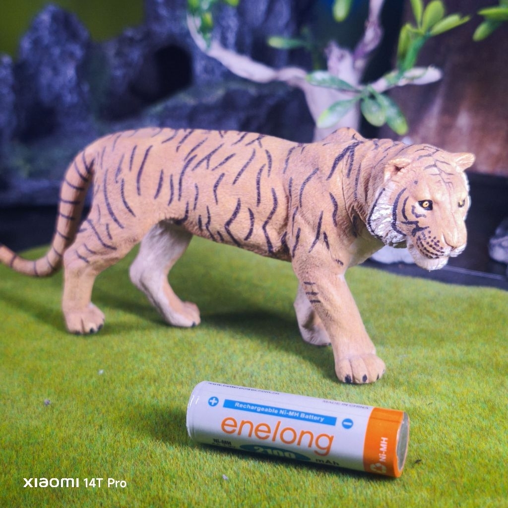Tiger figure harimau
