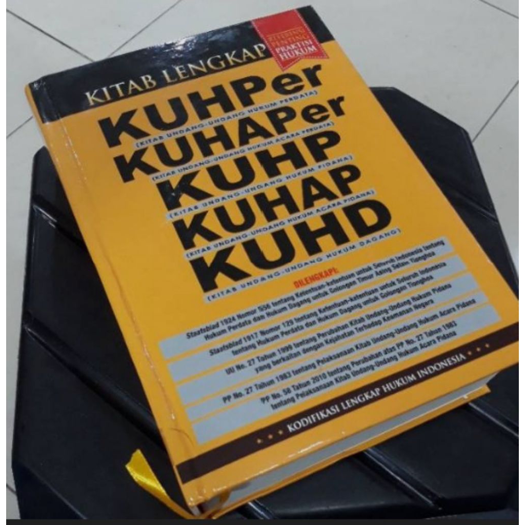 buku KUHper, KUHAper, KUHP,KUHAP,KUHD