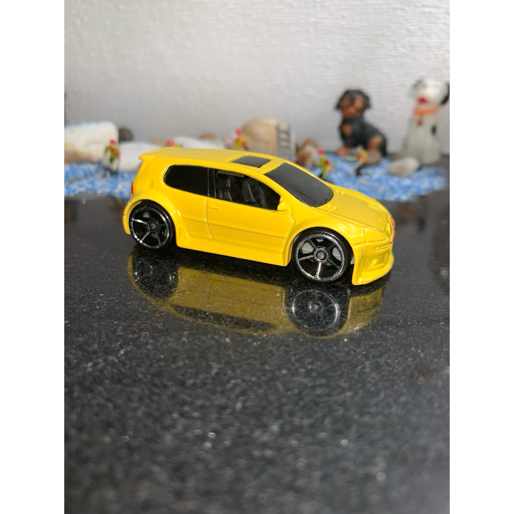 HOTWHEELS VOLKSWAGEN GOLF GTI
