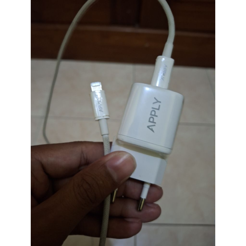 Charger set Apply 20W MFI