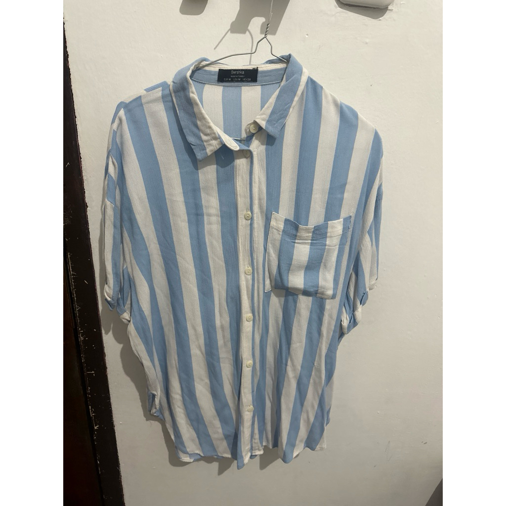 kemeja bershka (top bershka second preloved)