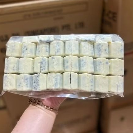 Coklat treasures cookies cream 500gr