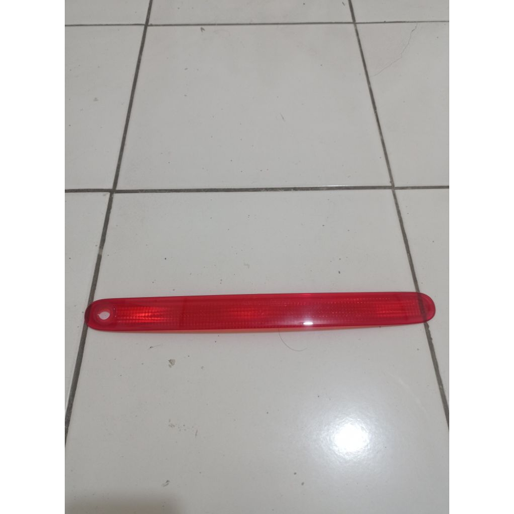 Mika kaca lampu spoiler bagasi Suzuki ertiga
