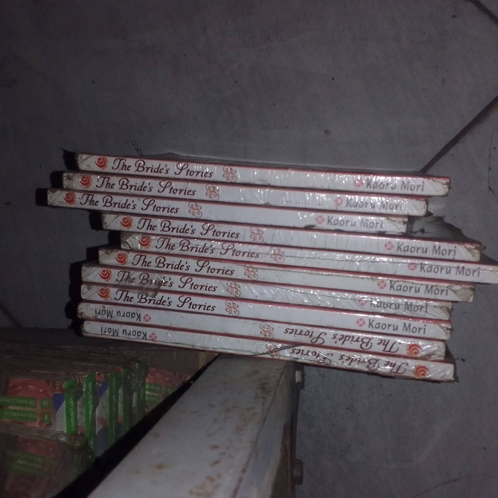 Komik The Bride's Stories Vol 3 Segel