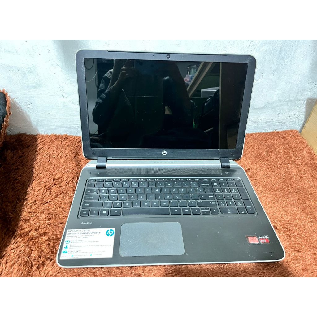 Laptop hp pavilion 15 notebook pc  Windows 10 home single language 64-bit Processor AMD A10-5745M 2.