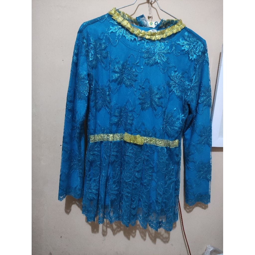 Preloved Kebaya Biru Tosca (termasuk inner)