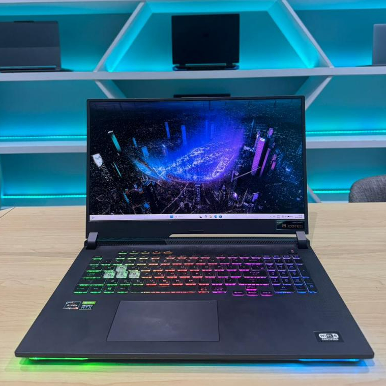 Laptop Gaming Asus ROG Strix G713QM Ryzen 7 5800H RTX 3060 16GB/512GB