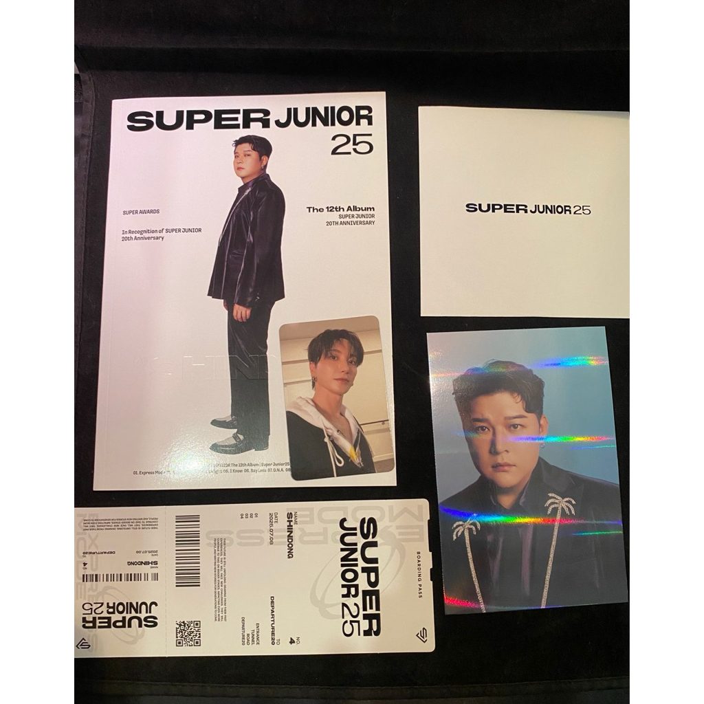 Album Super Junior 25 - Photobook Shindong version (unsealed) Leeteuk Photo Card