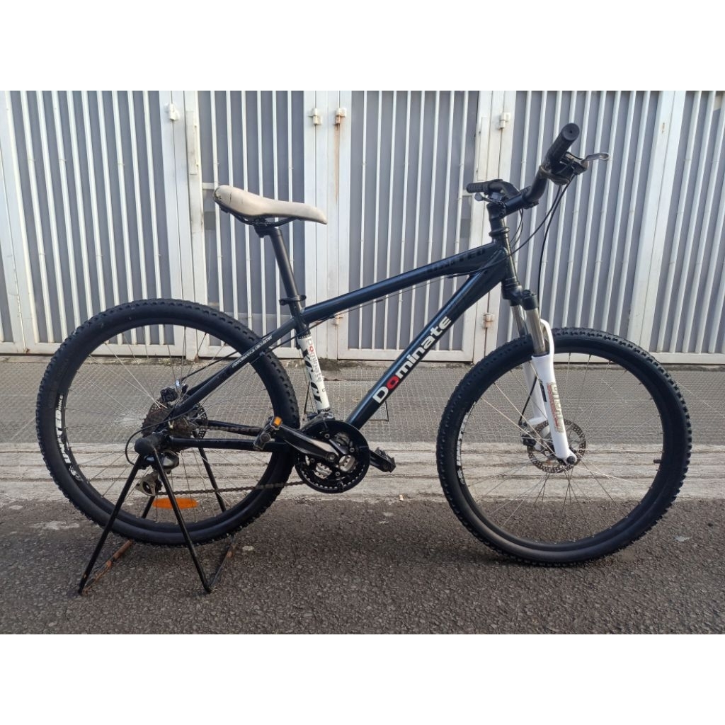 Sepeda MTB United Dominate 013 XC, 26" mantab