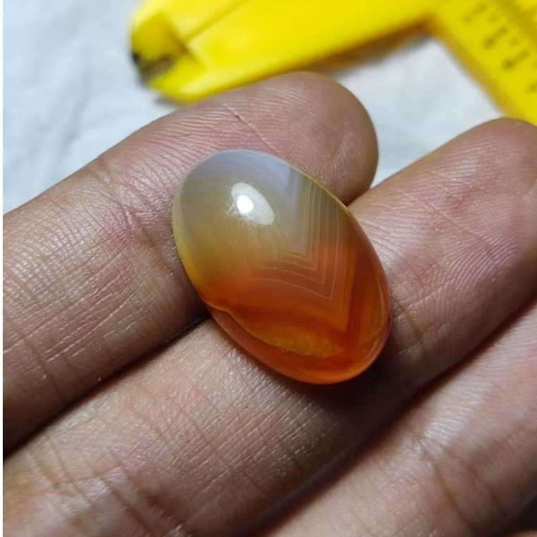 Batu cincin junder warna merah putih natural
