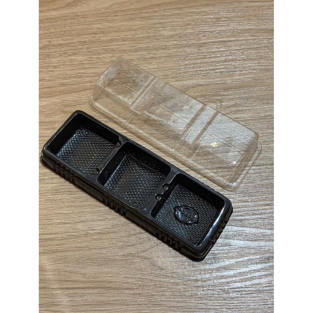 ( isi 5 pcs ) Mika Mochi Isi 3 Sekat Tray Mooncake Mika Moon Crispy Tray Mochi