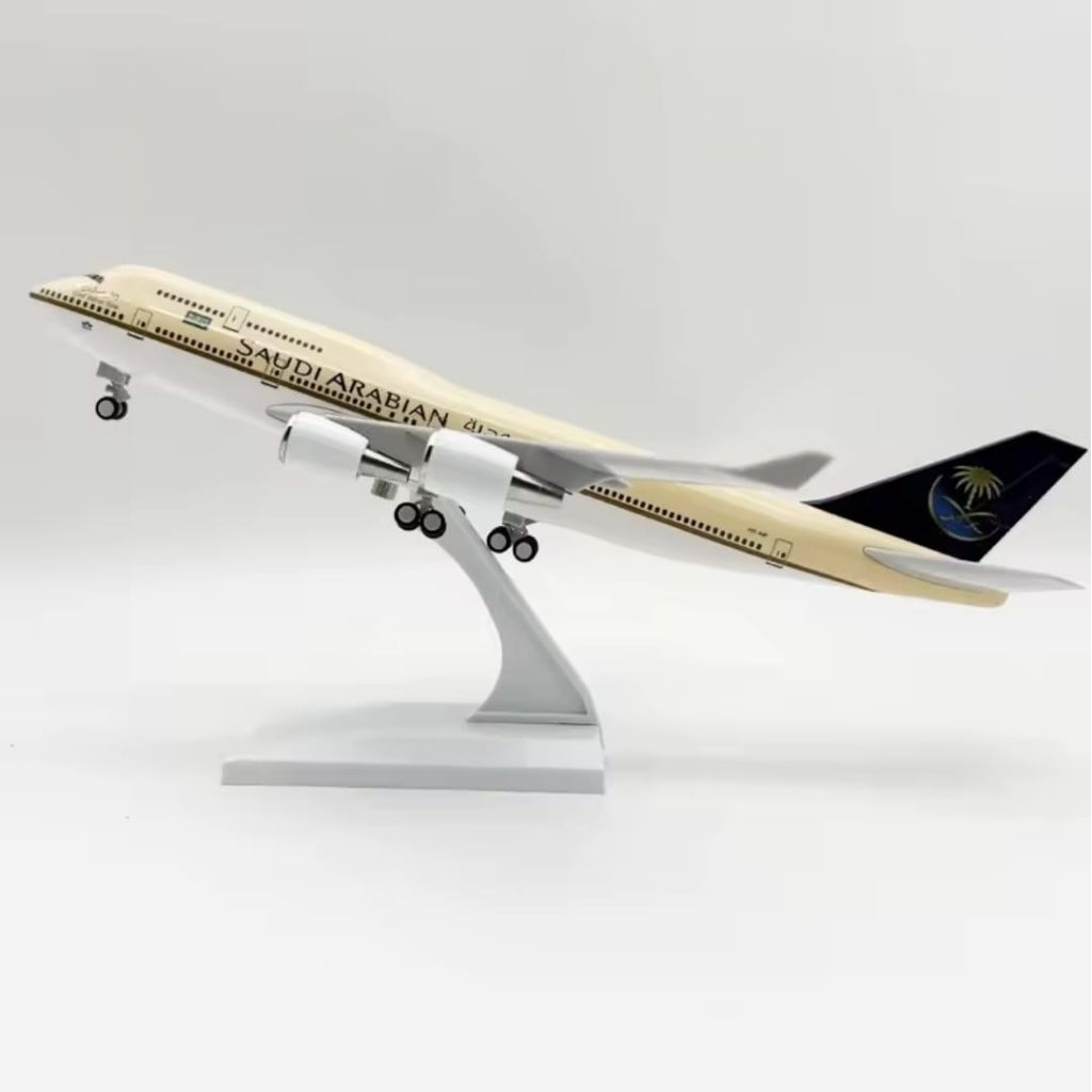 30CM SAUDI ARABIAN B747 MINIATUR PESAWAT BAHAN RESIN PAJANGAN DISPLAY