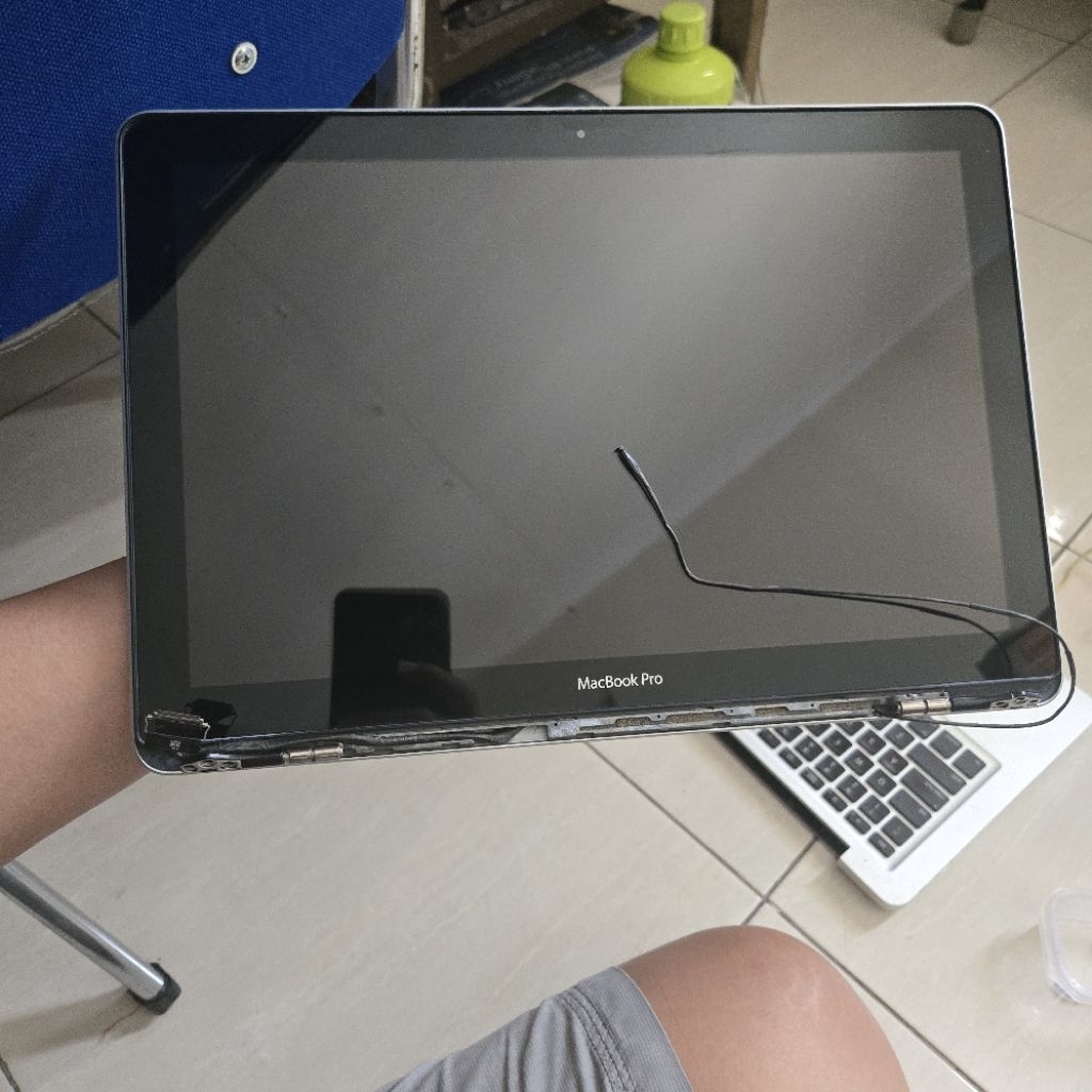 sparepart Macbook pro 2012 / 2011 ori 100% copotan ( LCD , Case bawah + keyboard )