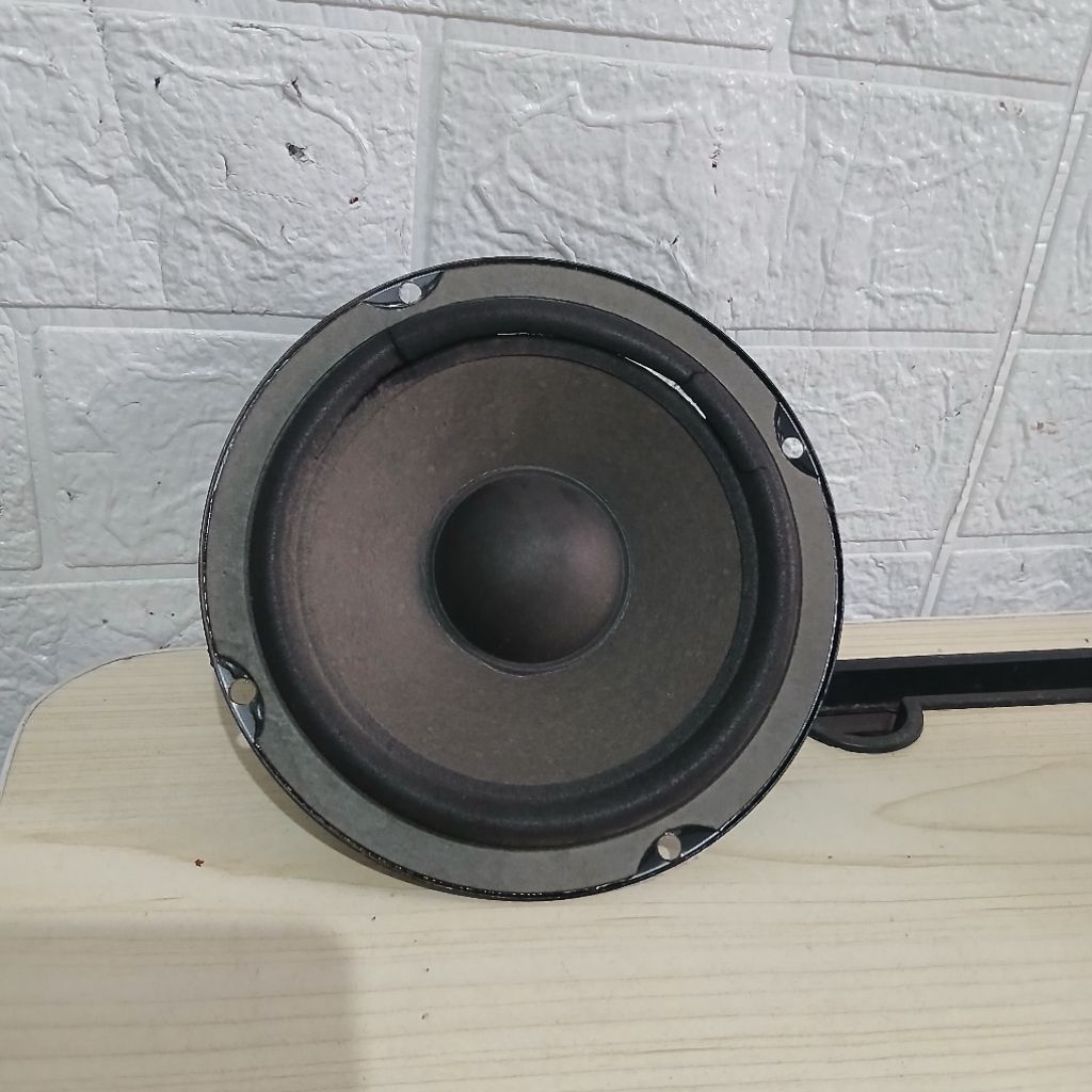 Speaker subwoofer Altec lansing (minus)