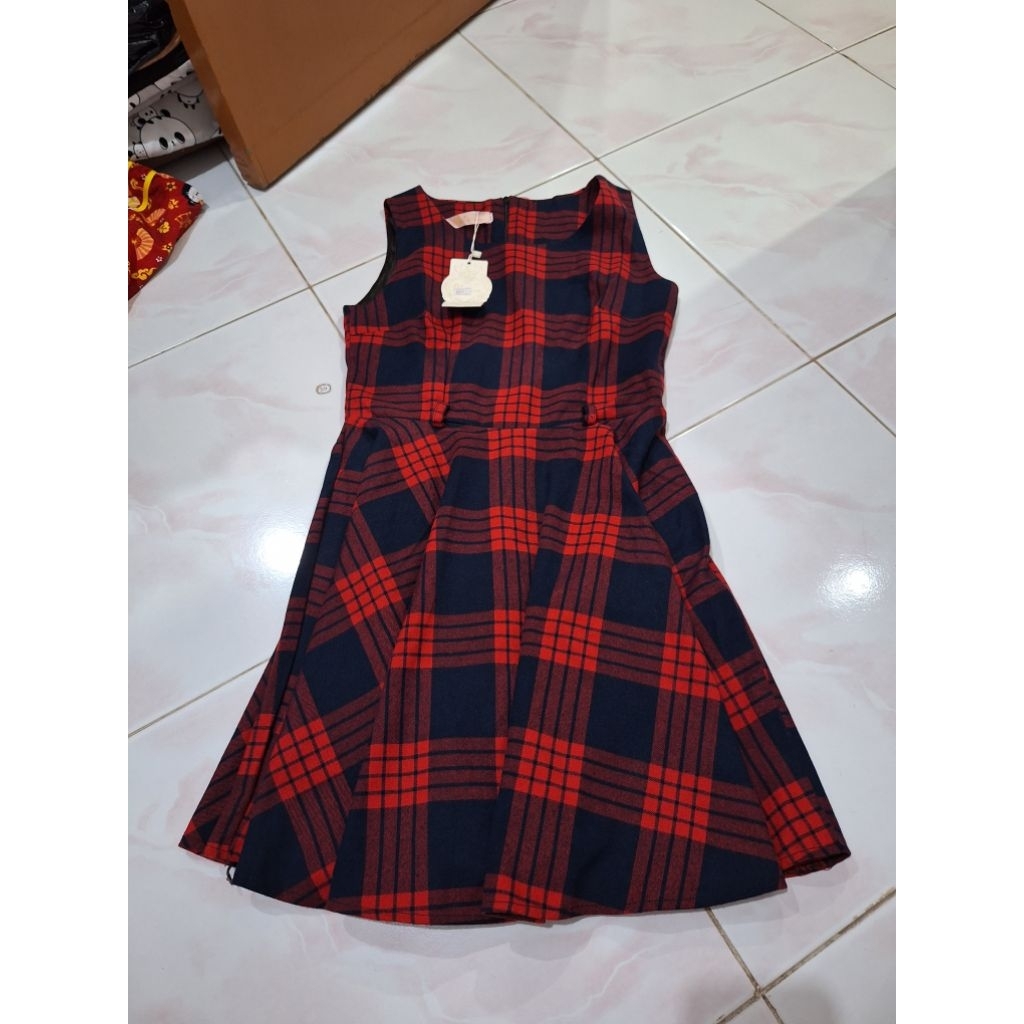 Dress Rok acara merah hitam kotak