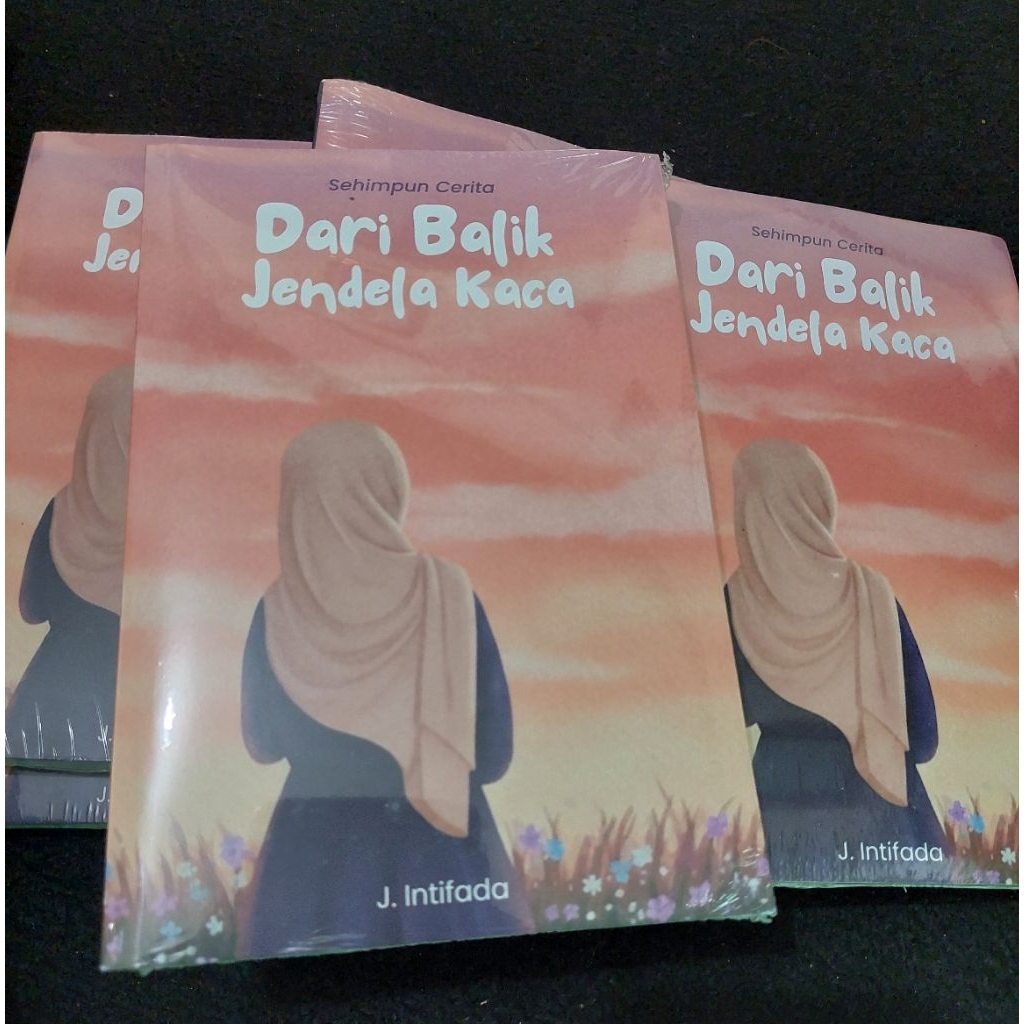 Buku Kumpulan Cerpen Dari Balik Jendela