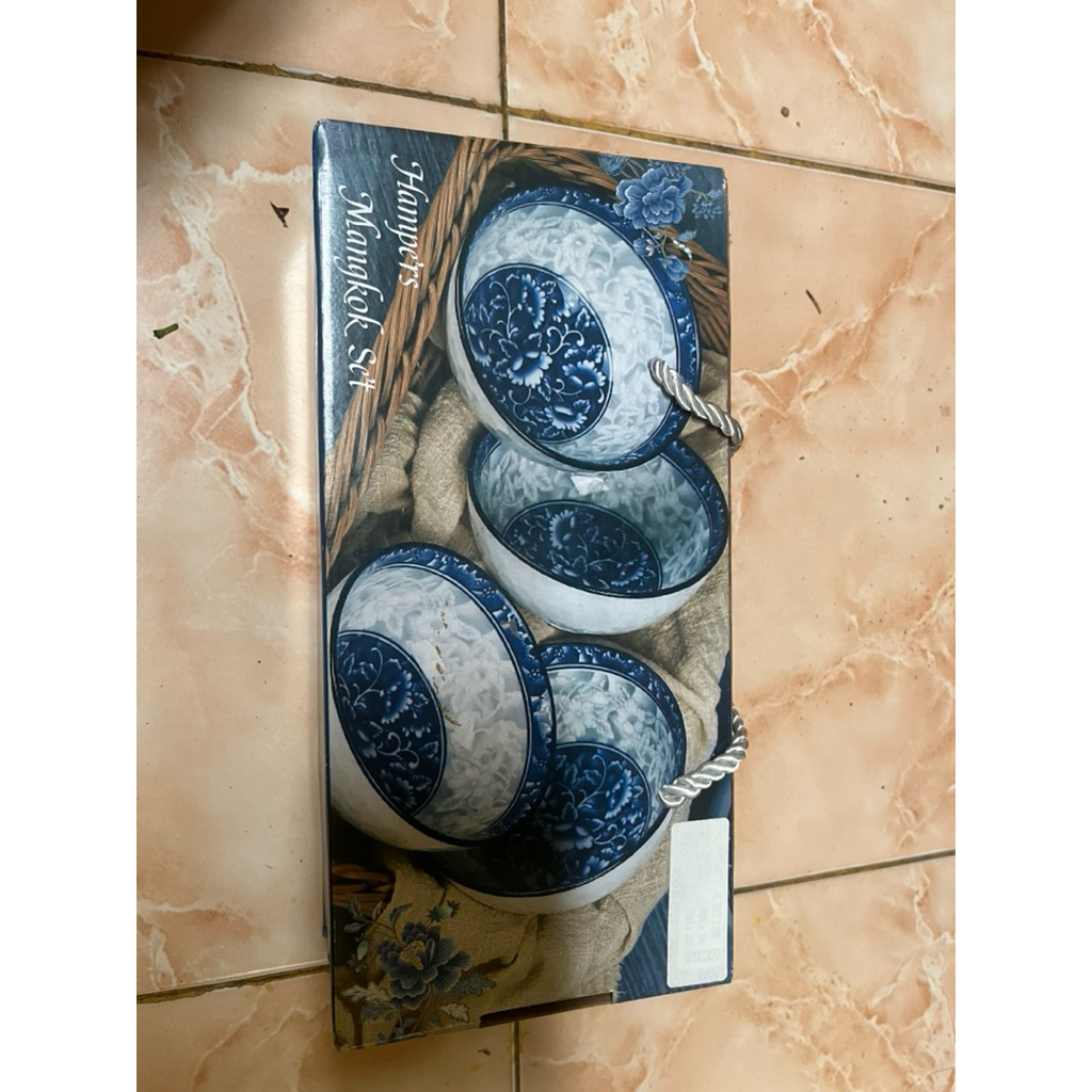 hampers mangkok paus biru