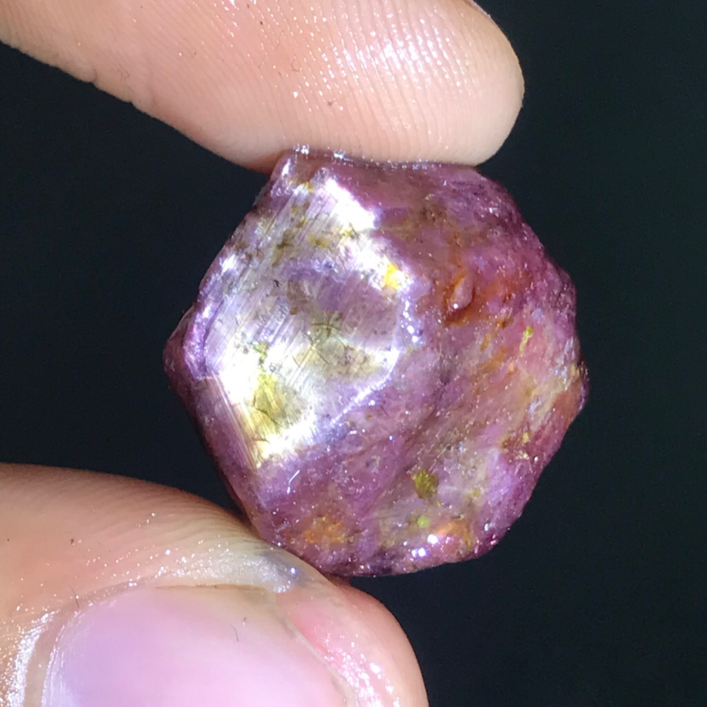 BAHAN RUBY STAR DIM 21 X 20 X 12 MM