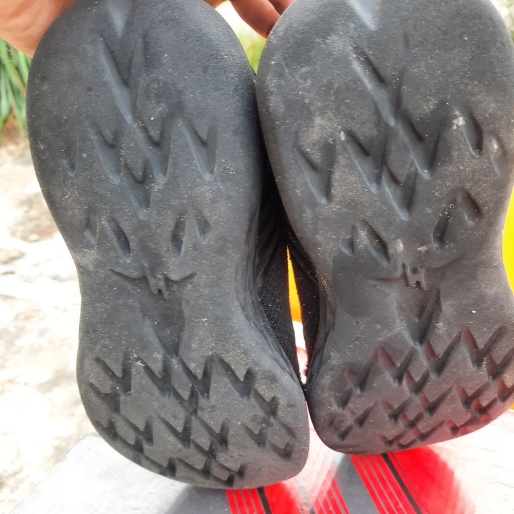Sepatu Sekolah Skechers Kids