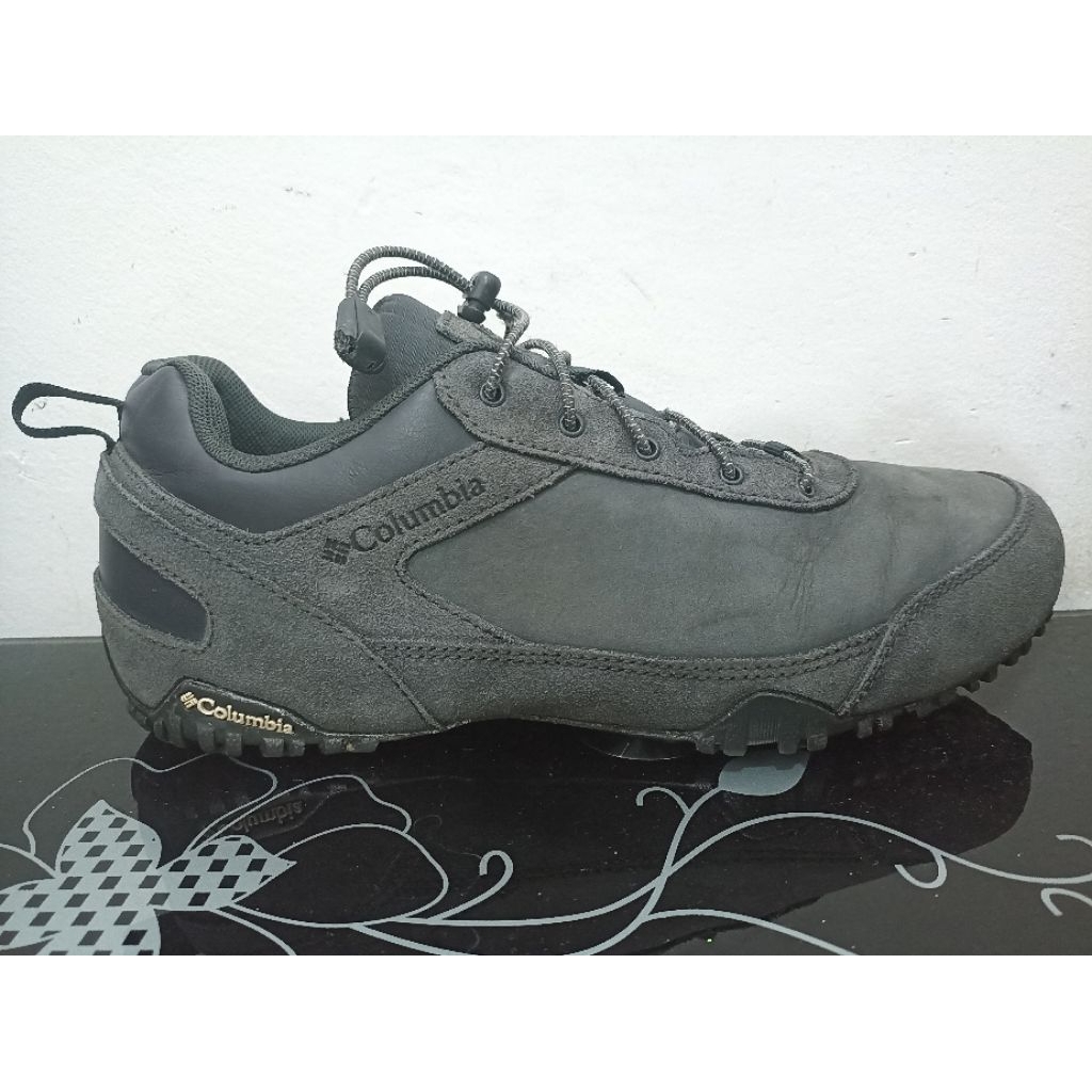 Sepatu Second ori - Columbia size 42