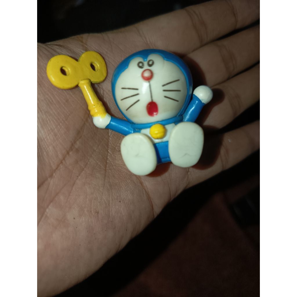 figure doraemon