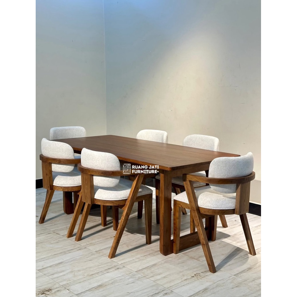meja makan minimalis /meja makan jati minimalis / meja makan jati murah