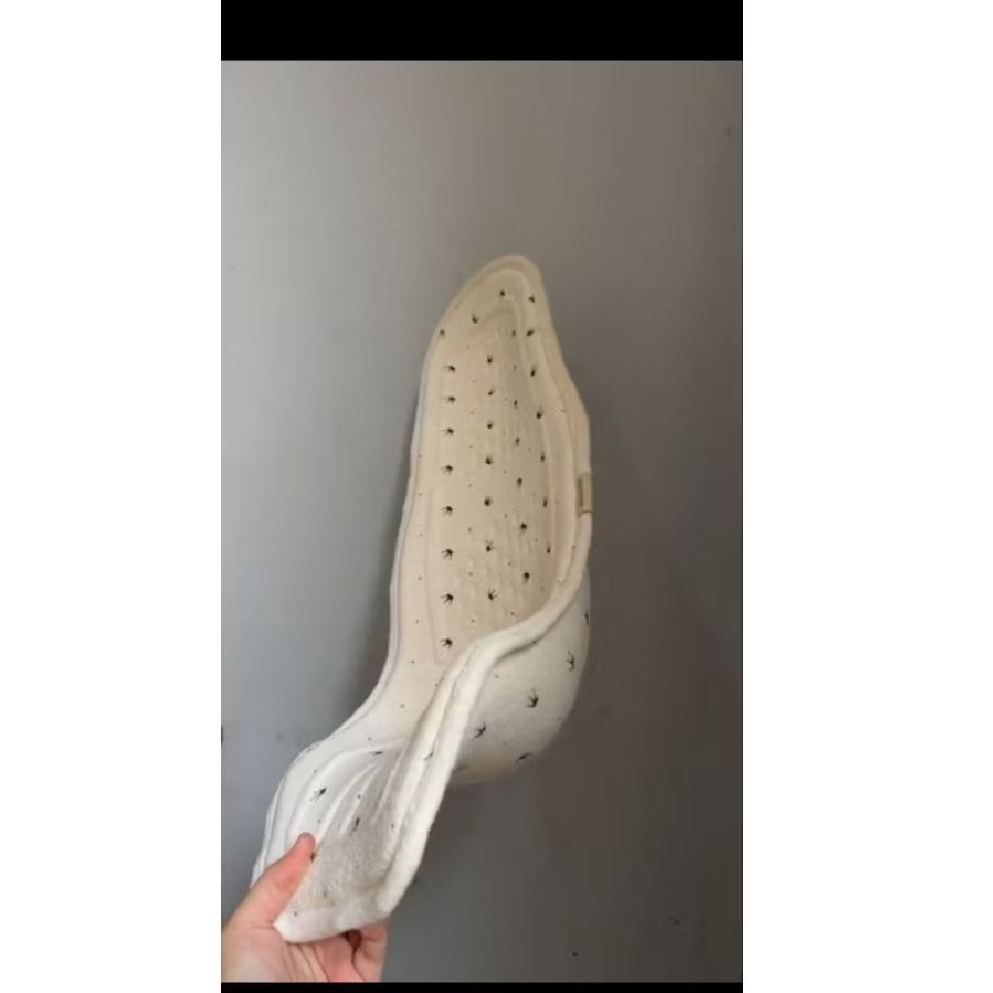 Alpremio Nursing Seat Ivory Crown preloved