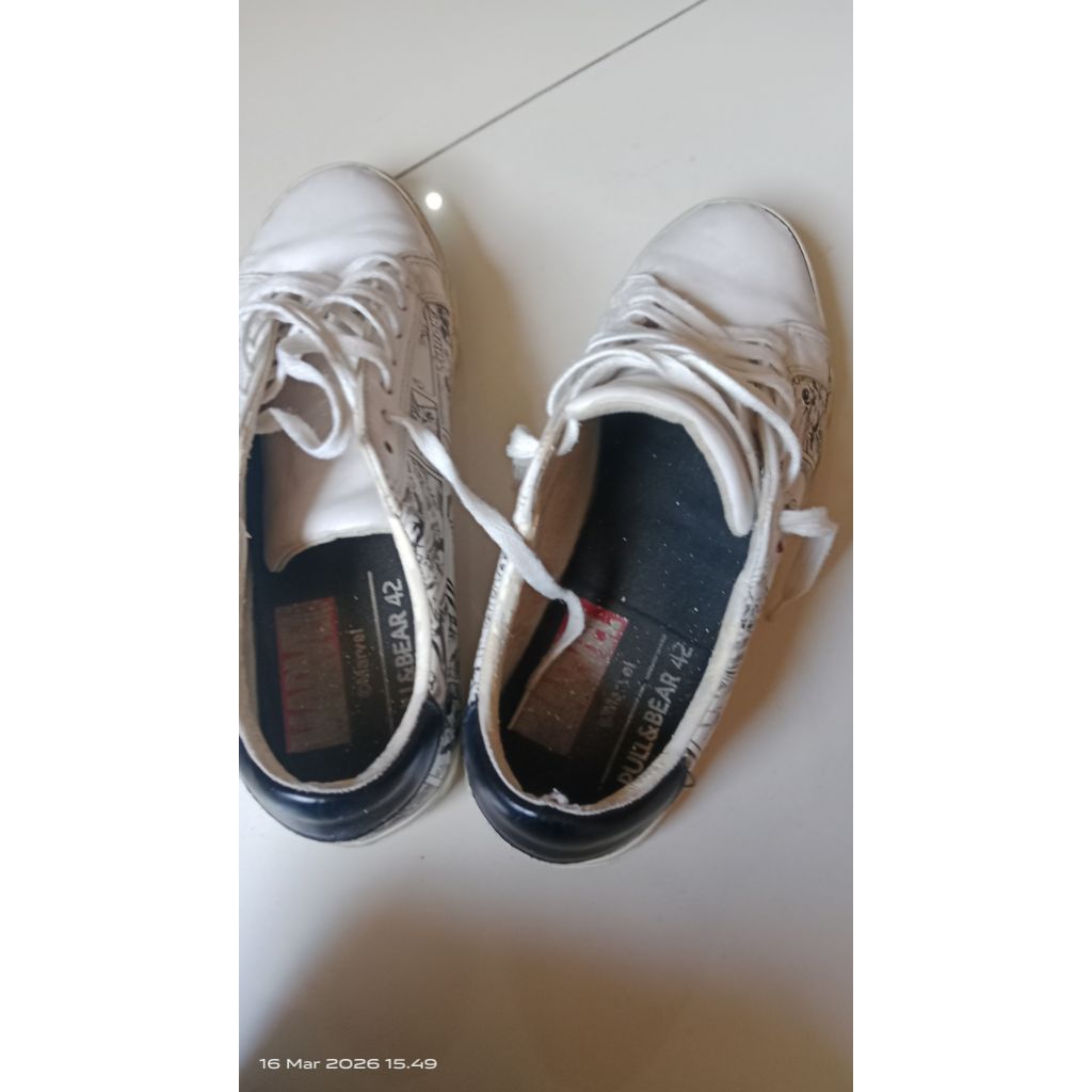 Sepatu Sneakers Marvel Pull & Bear Men Ukuran 42