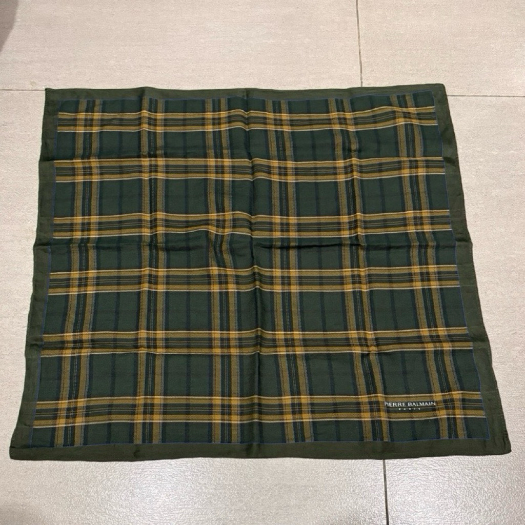 Saputangan Pria Pierre Balmain Paris Warna Hijau Garis Kotak Katun Sangat Lembut Very Soft Cotton Im