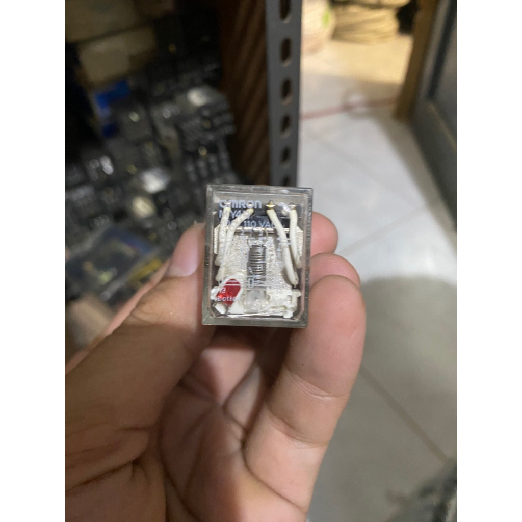 RELAY OMRON MY4N 100 / 110VAC