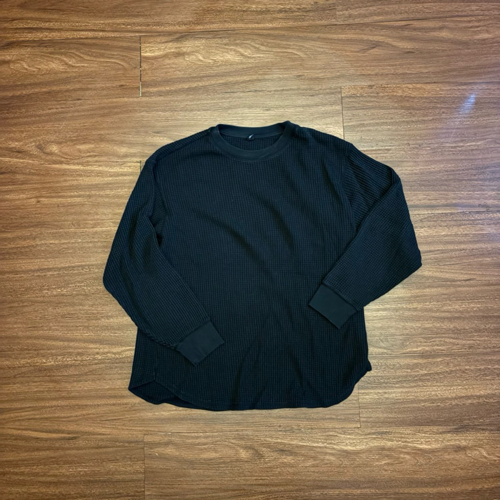 Uniqlo Waffle Black Long Sleeves Second Preloved