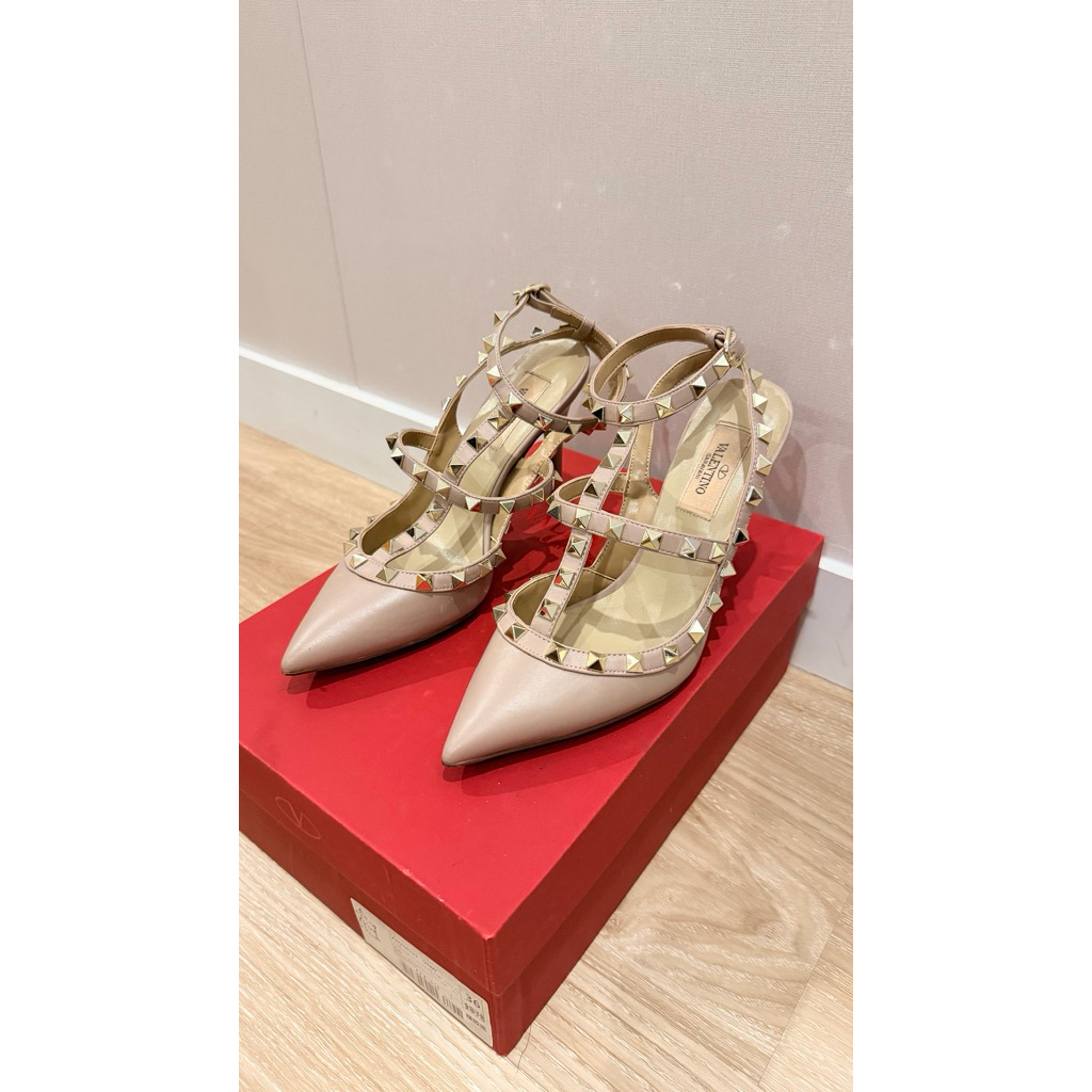 Valentino Garavani Rockstud Heels