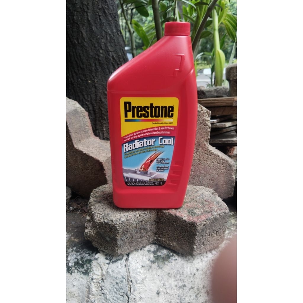 Radiator Coolant Prestone 1 Liter Merah