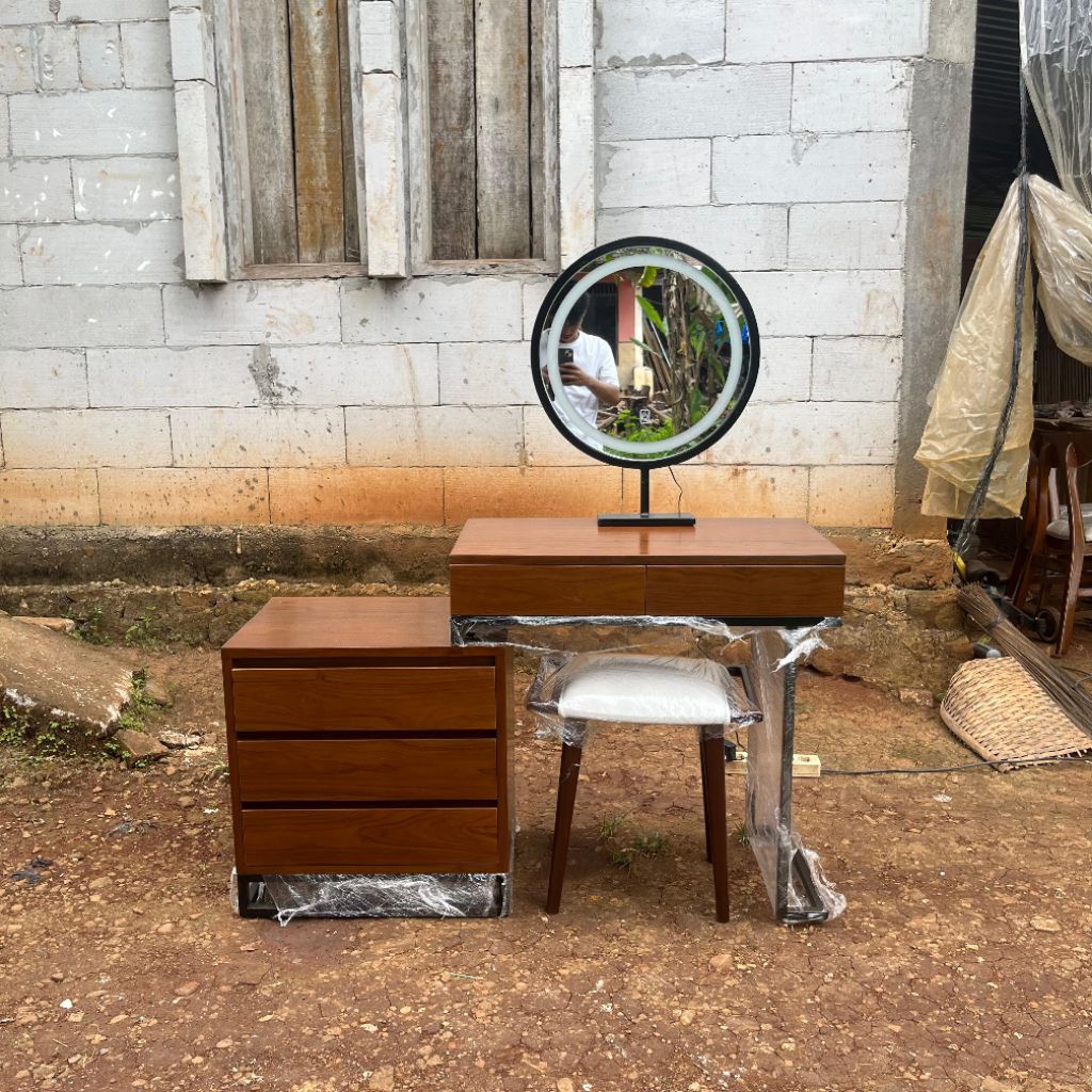 Meja Rias, Meja Rias Jati, Meja Rias Minimalis, Meja Rias Besi Jati